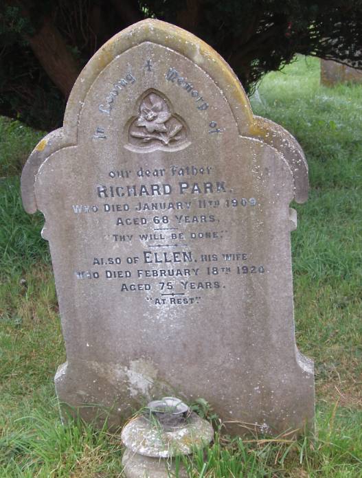 Grave of Richard and Ellen Park in Market Lavington churchyard