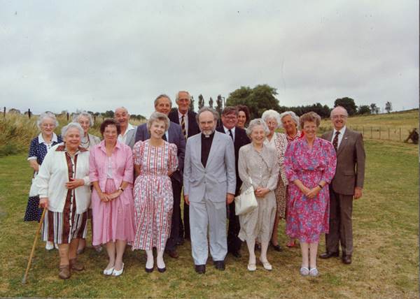 Farewell to Ralph Wilkins with Easterton Parochial Church Council - August 1990
