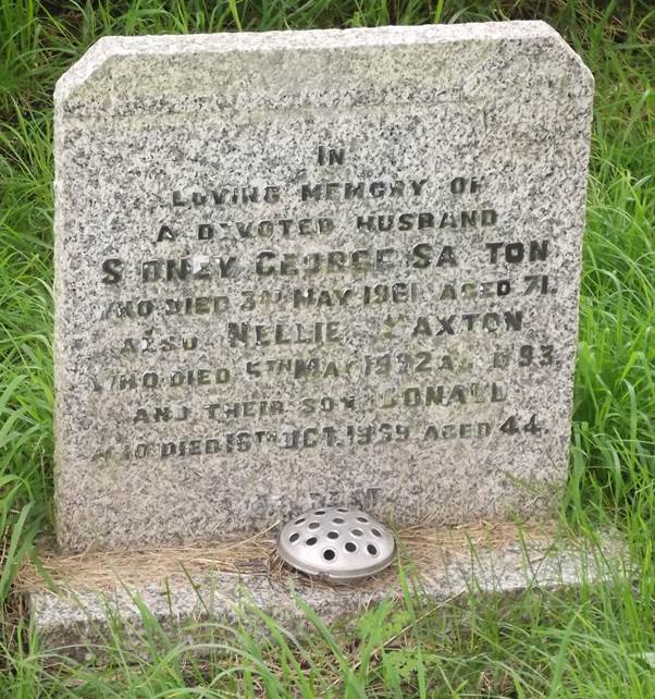 Grave of Sidney and Nellie Saxton