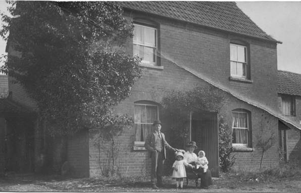 Number 2 Parsonage Lane in Market Lavington - possibly in about 1912