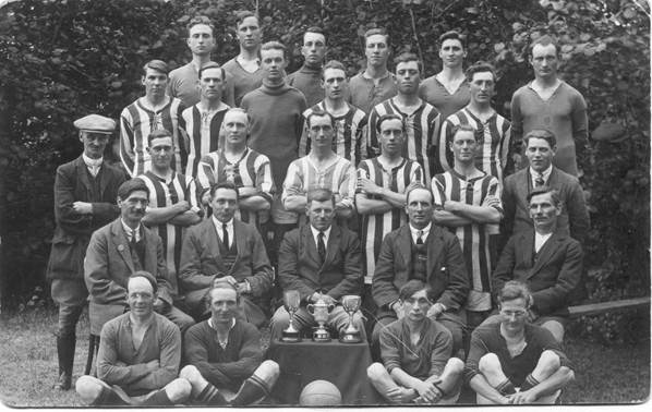 A football squad - but which team is it and when?