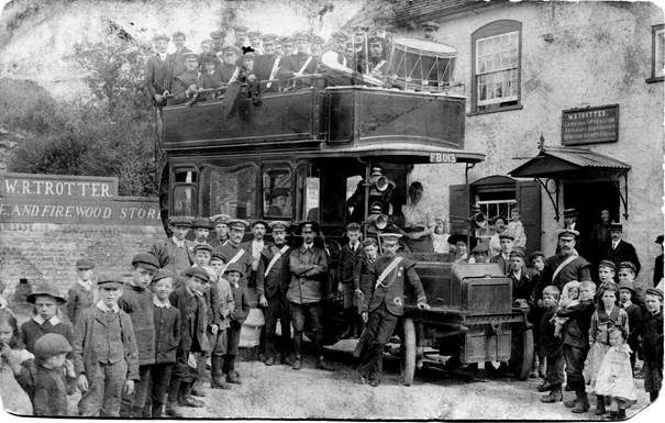 Market Lavington band and bus in 1912