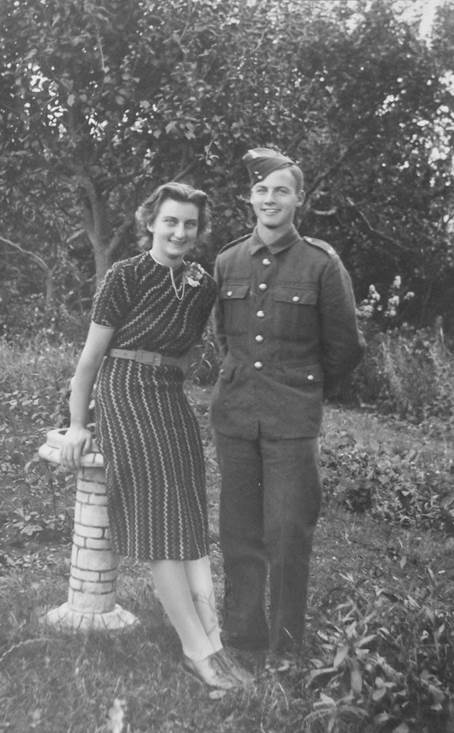 Peggy and Tom Gye in about 1940