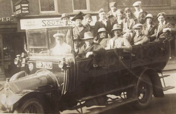 Easterton Chapel outing en route to Bournemouth on 4th June 1927. The bus belonged to the Lavington and Devizes Motor Service.