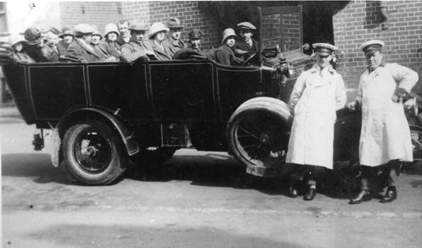 Charabanc trip from Market Lavington - at Salisbury in the 1920s