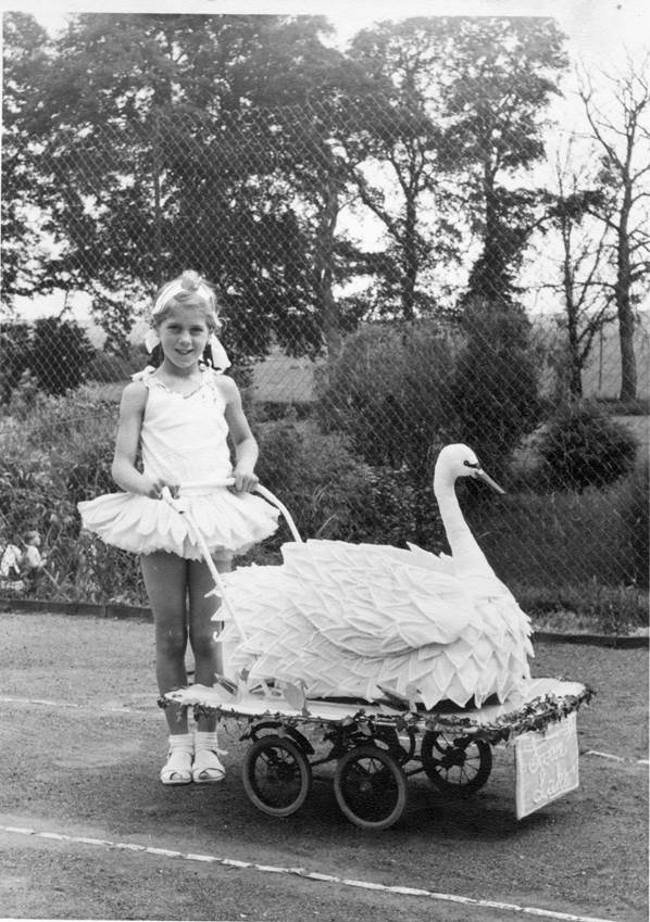 Swan Lake - an entry in an Easterton Carnival?